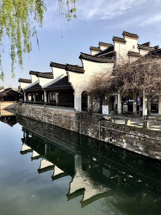 尽享交流乐趣,畅谈心得体会——二手劳力士价格暴跌,暴跌的原因是什么?平台